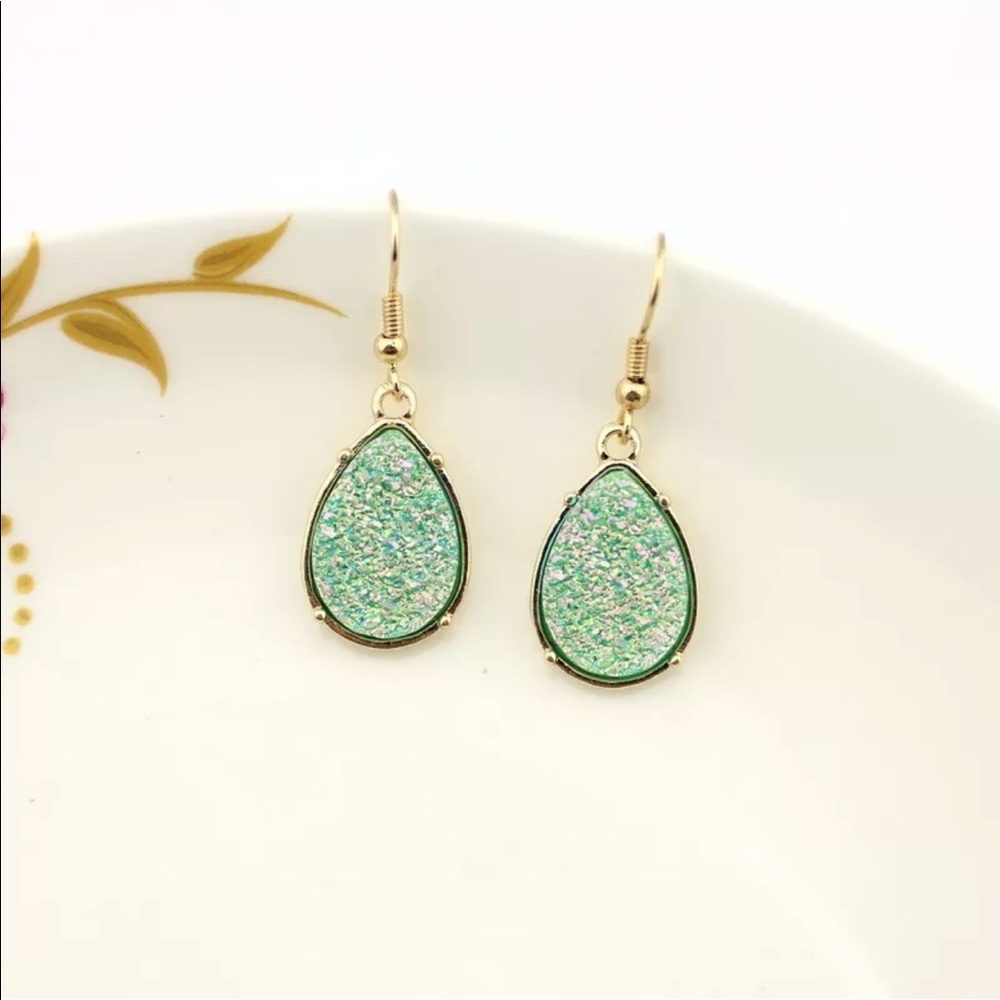 Druzy Crystals Teardrop Dangle Earrings